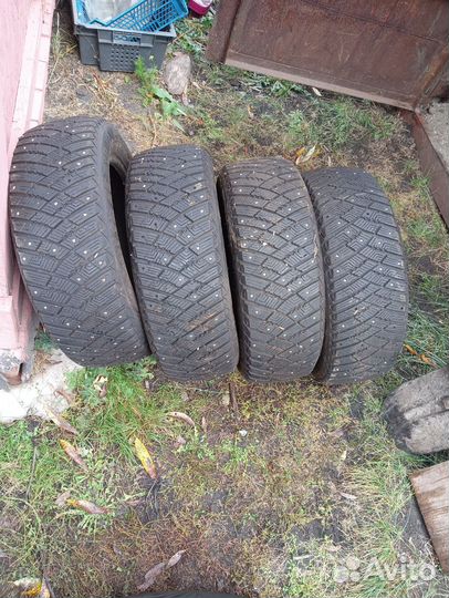 Goodyear UltraGrip 5 19.5/60 R15