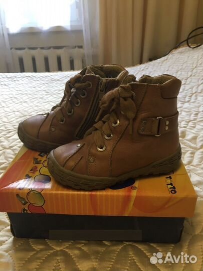 Продам детские вещи