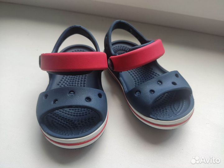 Сандали crocs c4