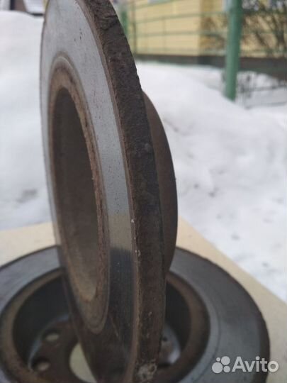 Диски тормозные задние VW Golf 7