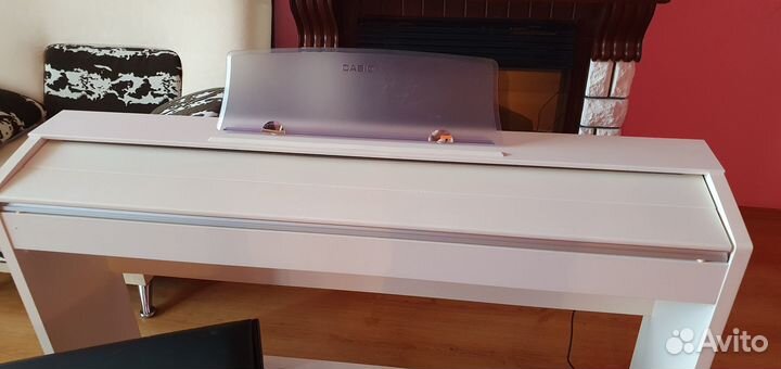 Цифровое фортепиано Casio Privia PX770WE