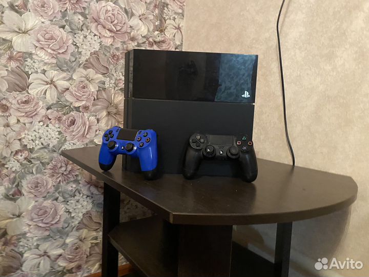 Игровая приставка ps4pro