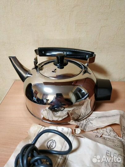 Чайник электрический 1997года с предохранителем но