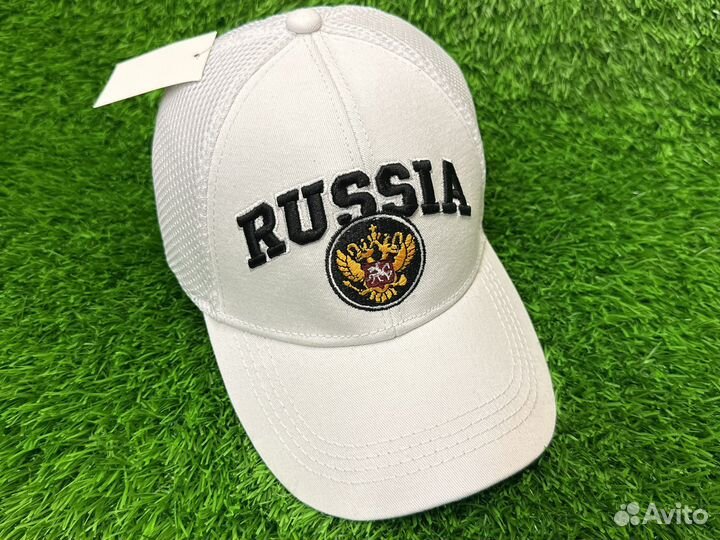 Бейсболка летняя сетчатая с вышивкой Россия