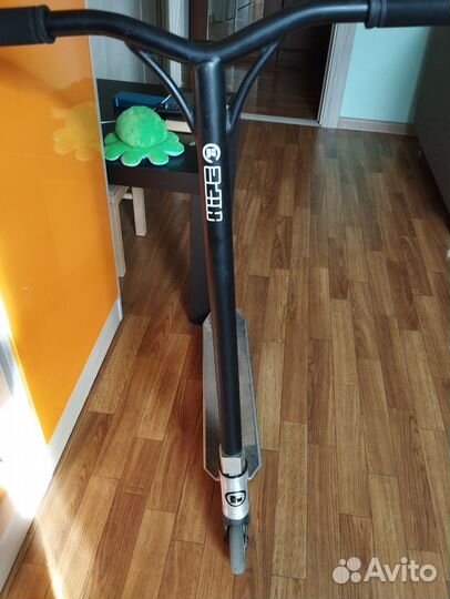Трюковой самокат hipe h3