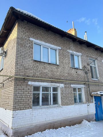 3-к. квартира, 43 м², 1/2 эт.