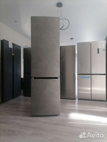 Новый холодильник серый LG no frost 2 метра