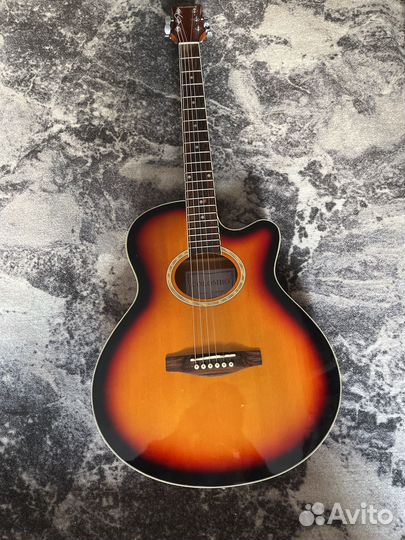 Гитара colombo