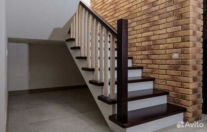 Лестница на металлокаркасе