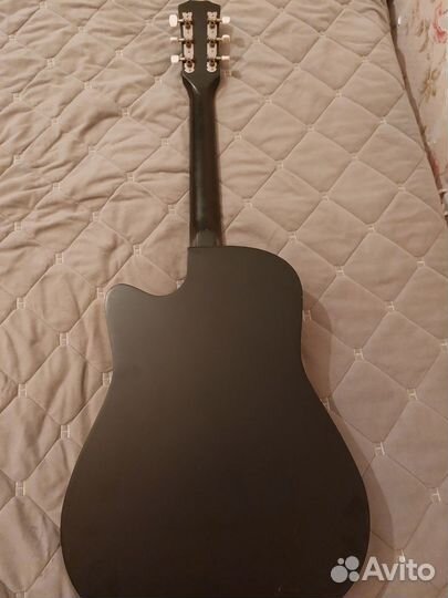 Классическая гитара б/у