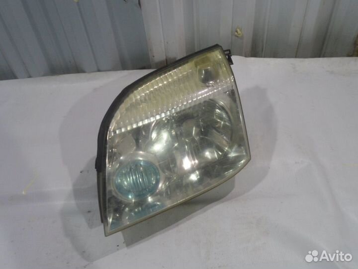 Фара на nissan x-trail t30