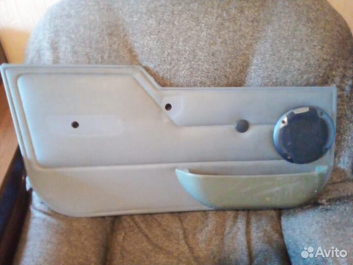 Обшивка двери иж 2717 правая