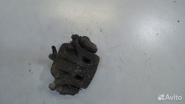 Суппорт Nissan Navara, 2006