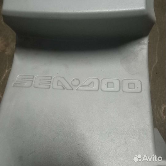 Заднее крепление платформы в сборе на BRP SEA DOO