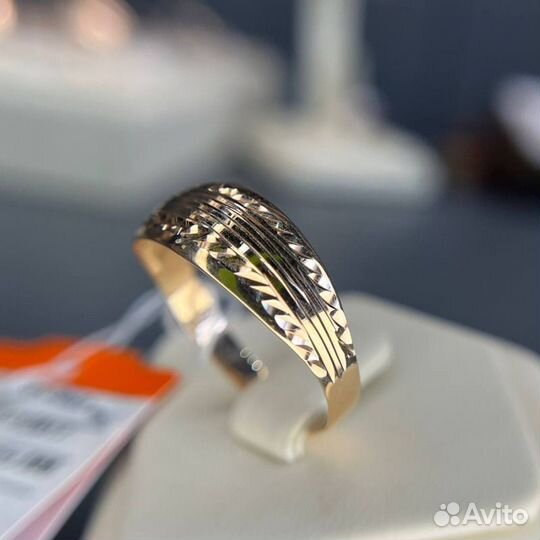 Золотое кольцо алмазная грань 585 золото