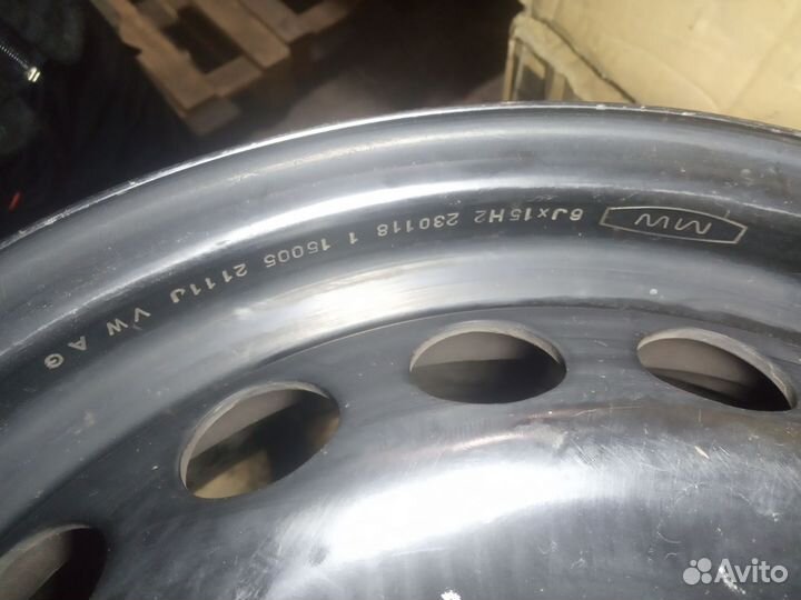 Magnetto 15005 6,0x15 5x112 ET47 d57,1 Black