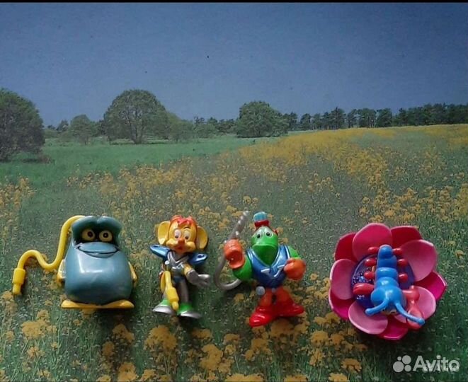 Киндеры: зайчики,кибертопы,дино,животные с малыш