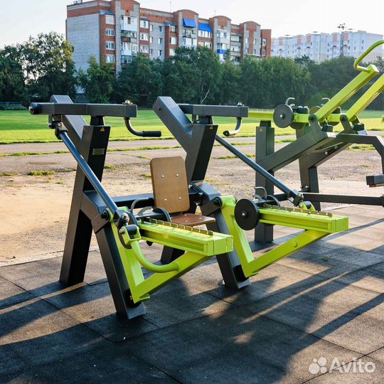 Уличный тренажер Жим вверх с переменной нагрузкой