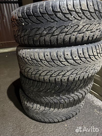 Nokian Tyres Hakkapeliitta 9 SUV 215/65 R16