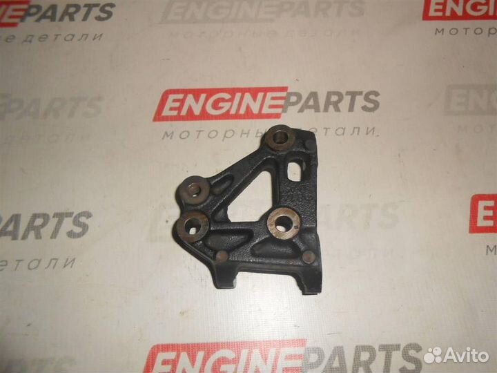 Кронштейн насоса гур Toyota Nadia SXN10(98-01)