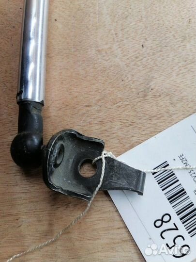 Амортизатор капота Toyota Camry Gracia MCV25 2mzfe