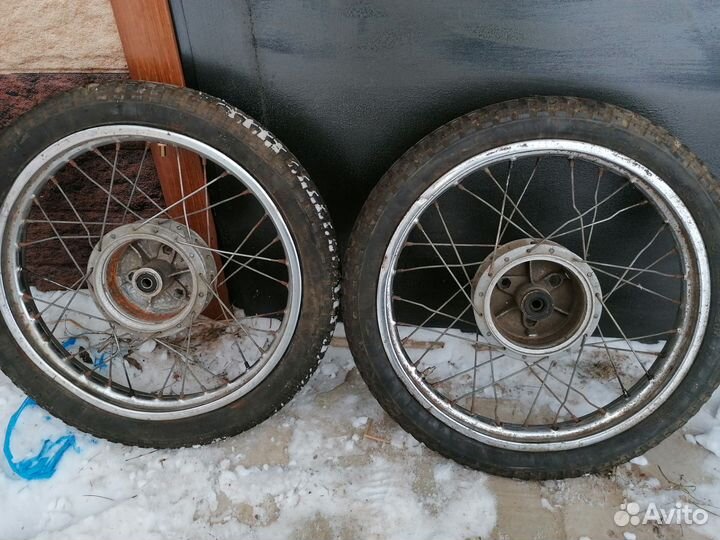 Колеса к мопеду 2шт