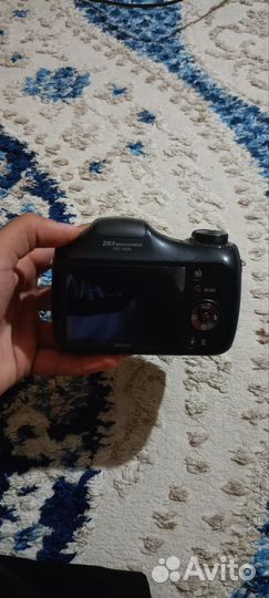 Компактный фотоаппарат