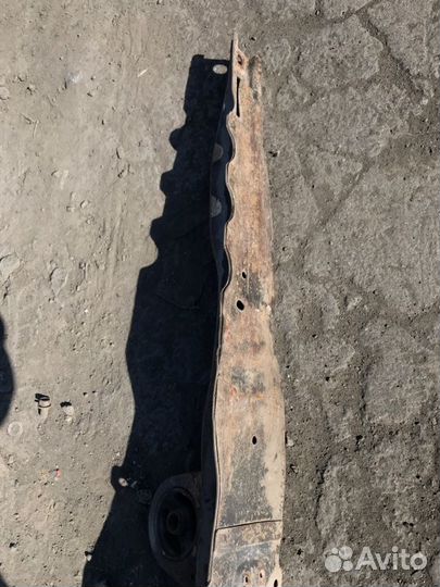 Балка продольная под двс передняя Mitsubishi