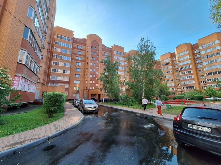 3-к. квартира, 90,8 м², 2/9 эт.