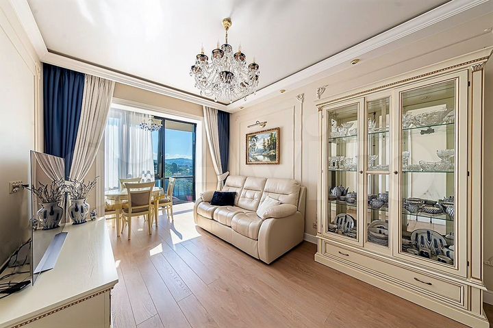 2-к. квартира, 60 м², 13/17 эт.