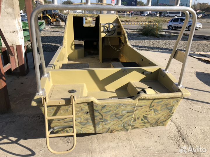 Лодка каютная Raskat 70 Cabin верфь RiverBoat