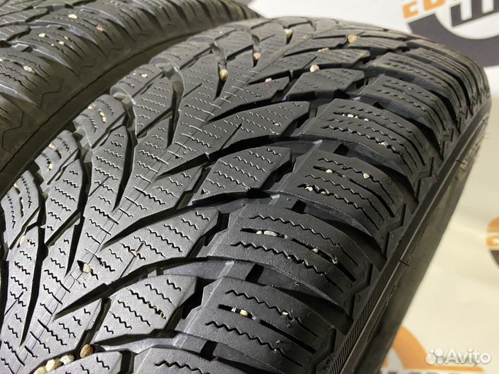 Nokian Tyres WR SUV 4 215/70 R16