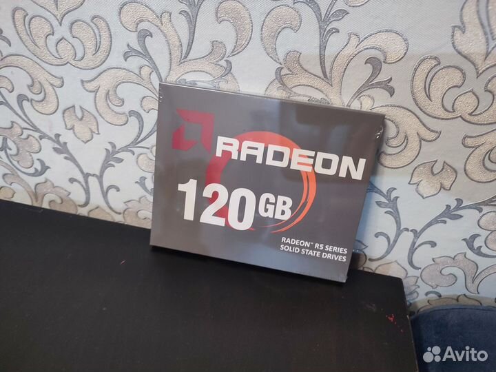 SSD диск AMD 120GB
