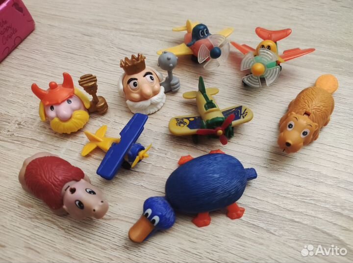 Игрушки из киндера 90х