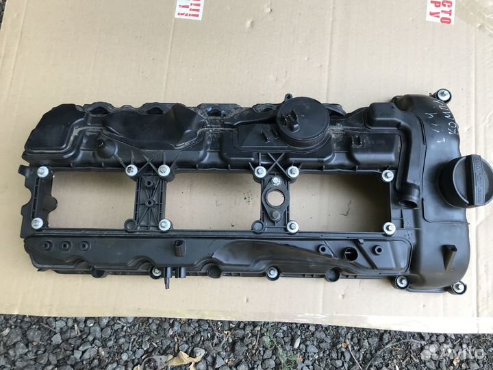 Клапанная крышка BMW 5 F10 535iX N55