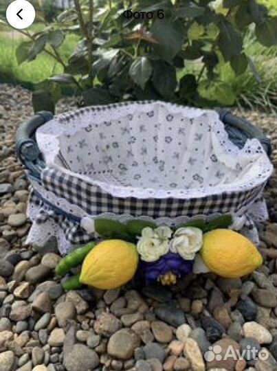 Декор для дома- метла и корзинка