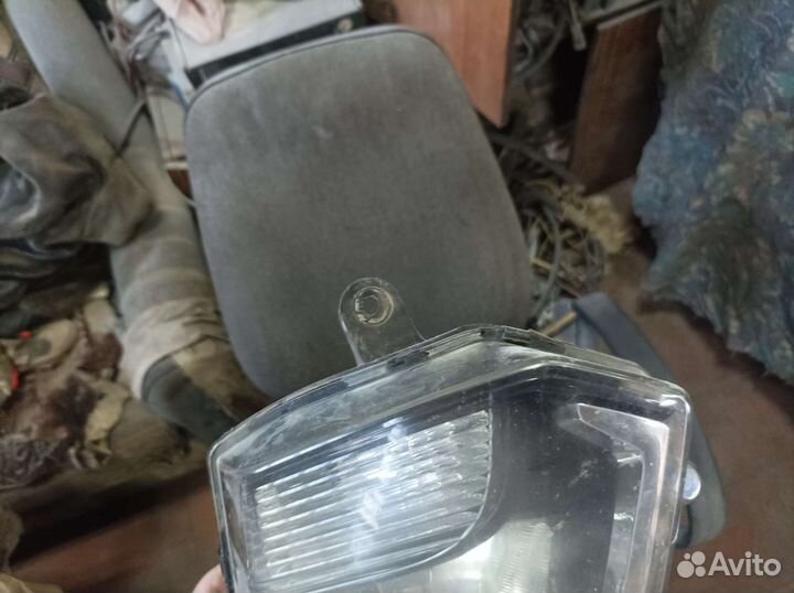 Фара правая renault sandero (2016)