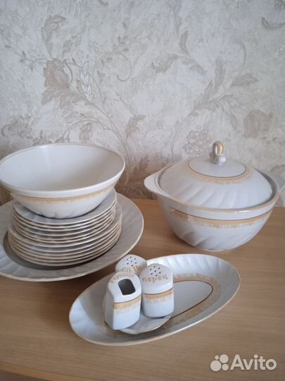 Сервиз столовый новый