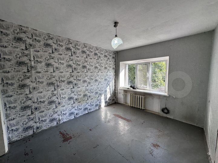 2-к. квартира, 33 м², 2/3 эт.