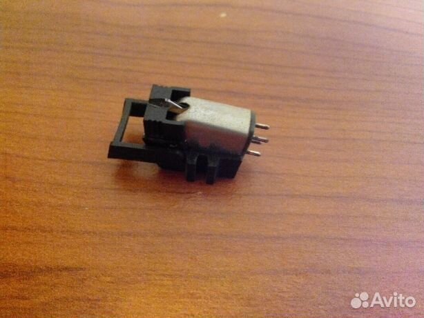 Звукосниматель гзм -003 без иглы