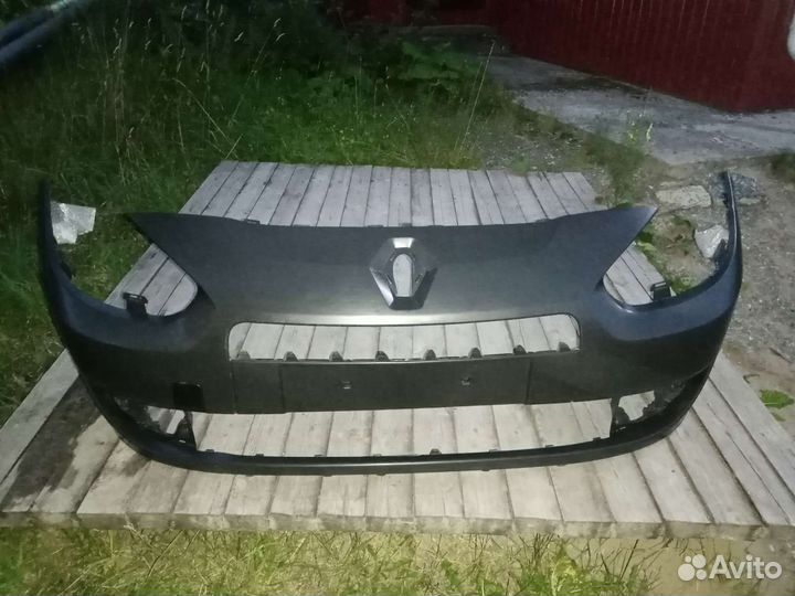 Бампер передний для Renault Fluence 2009-2017