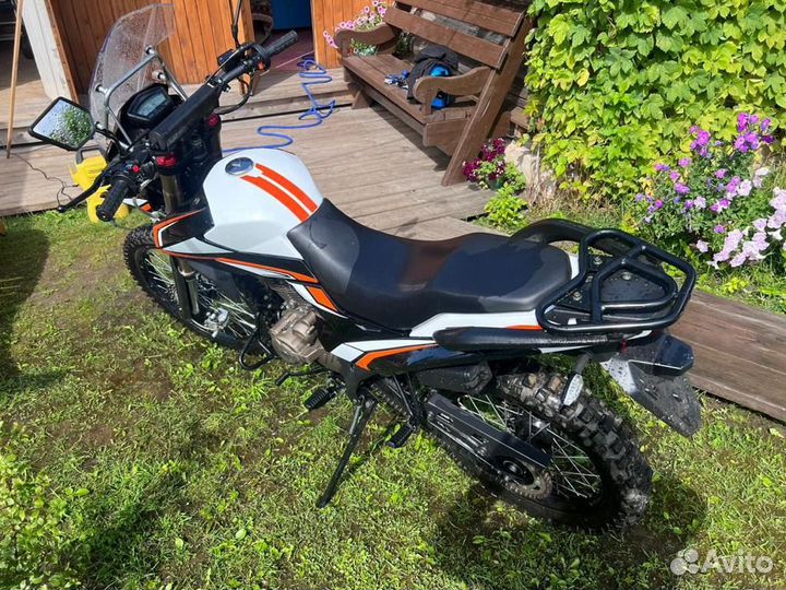 Adventure 250