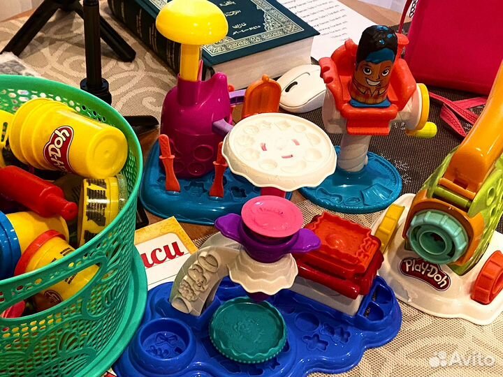 Три набора playdoh для детей