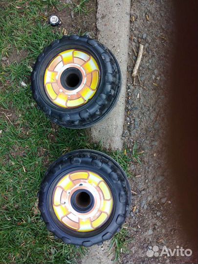 Колеса для детского электромобиля