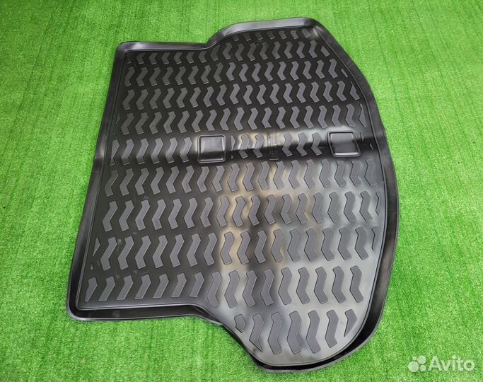 Коврик в багажник Toyota Harrier 3 XU60 2013-2020