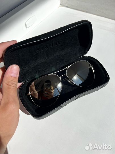 Солнцезащитные очки Chanel