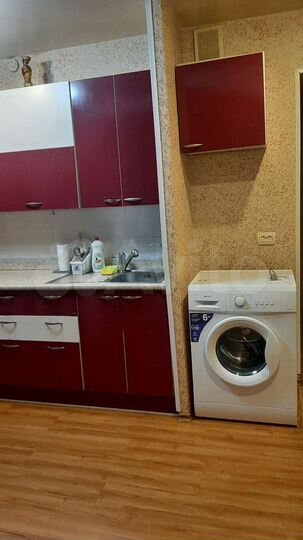 2-к. квартира, 52 м², 1/9 эт.