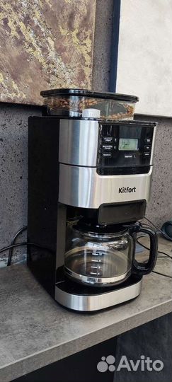 Кфемащина Kitfort kt-720