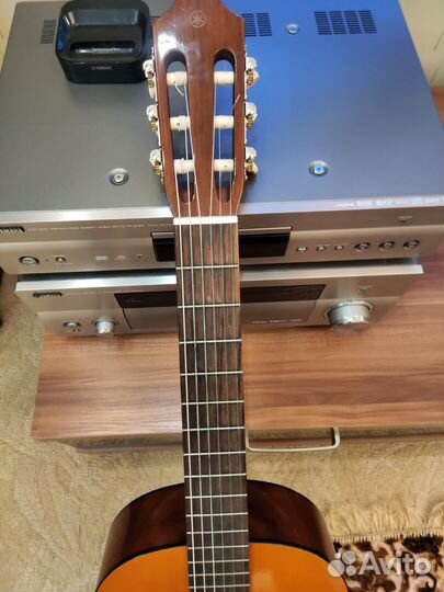 Акустическая гитара yamaha c40