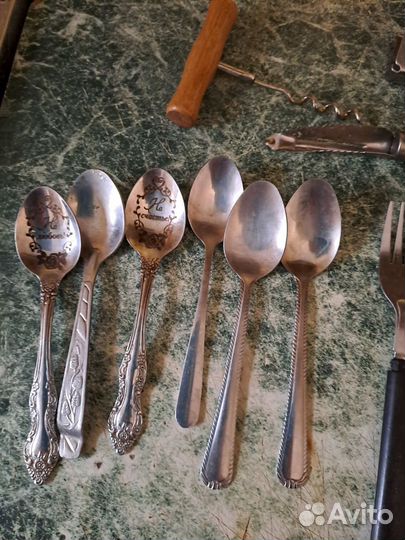 Пакетом Столовые приборы